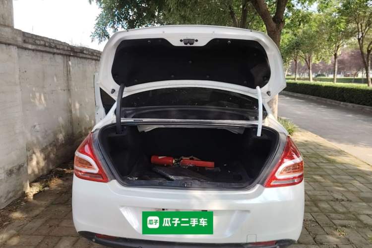 Used Peugeot 308 2014 Enjoy Edition Classic 1.6L Manual YouShang Model Trunk