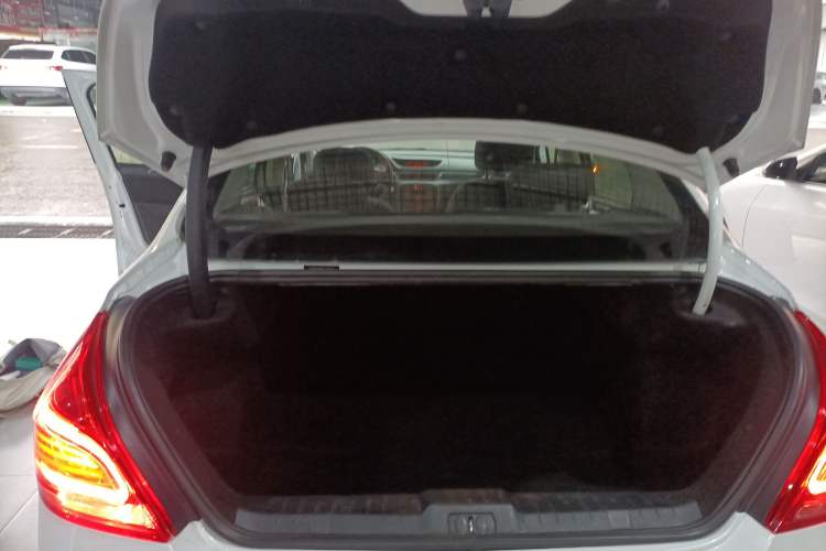 Used Peugeot 308 2014 Enjoyment Edition Classic 1.6L Automatic Fashion Model Trunk