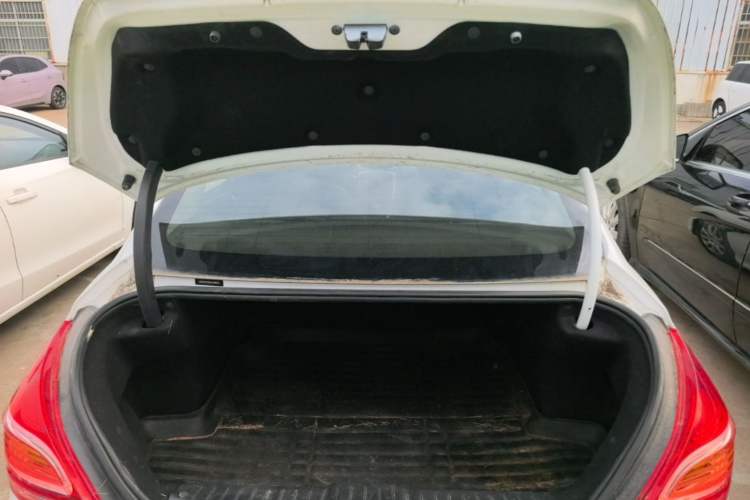 Used Peugeot 308 2014 Enjoy Edition Classic 1.6L Manual YouShang Model Trunk