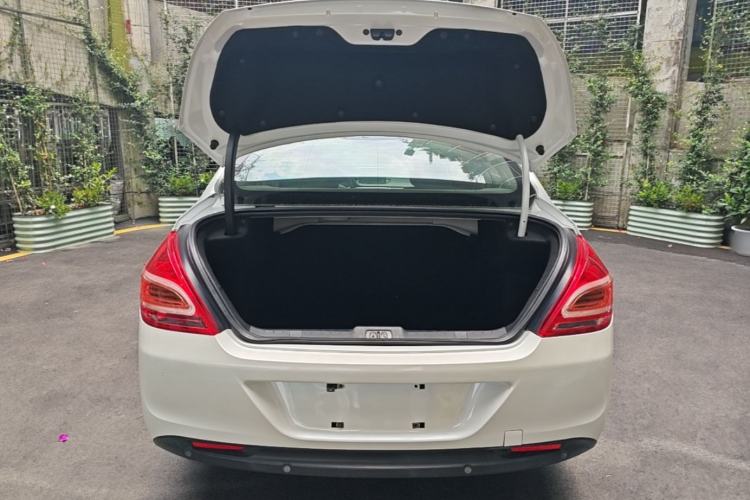 Used Peugeot 308 2014 Enjoy Edition Classic 1.6L Automatic Premium Model Trunk