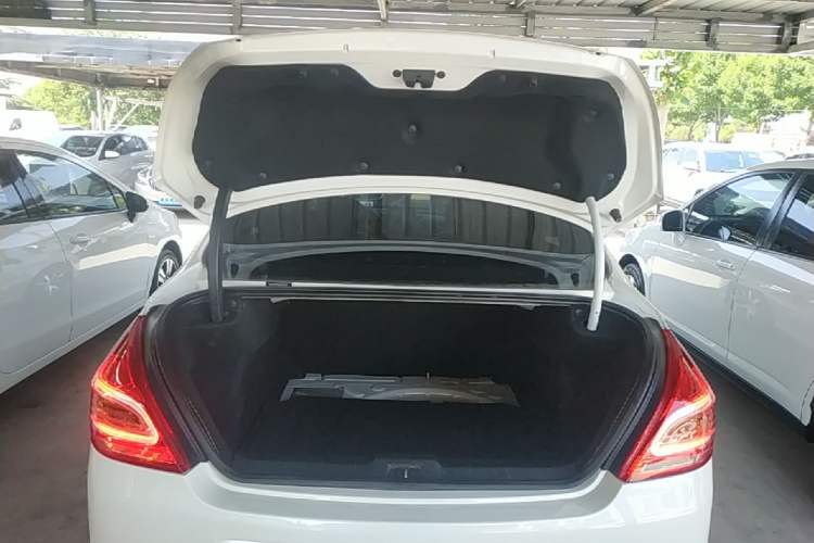 Used Peugeot 308 2014 Enjoyment Edition Classic 1.6L Automatic Fashion Model Trunk