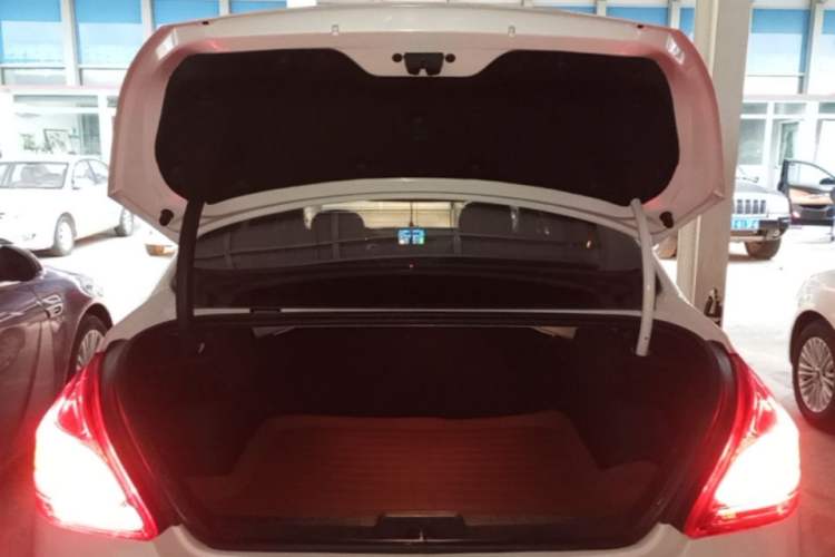 Used Peugeot 308 2014 Enjoyment Edition Classic 1.6L Automatic Fashion Model Trunk