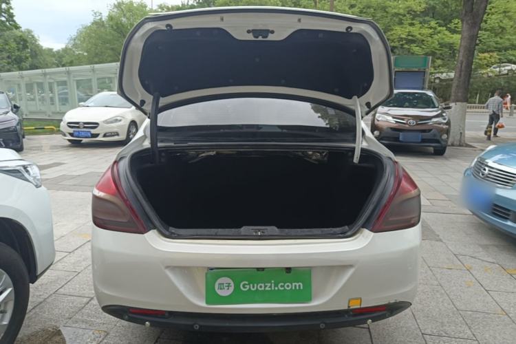 Used Peugeot 308 2014 Enjoy Edition Classic 1.6L Manual Fashion Model Trunk