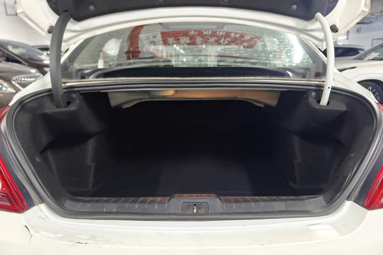 Used Peugeot 308 2014 Enjoy Edition Classic 1.6L Manual YouShang Model Trunk