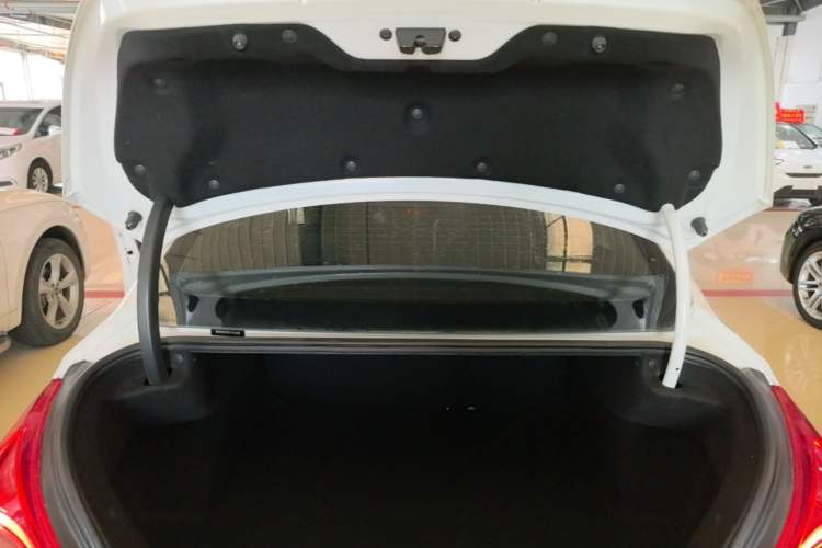 Used Peugeot 308 2014 Enjoy Edition Classic 1.6L Automatic Premium Model Trunk