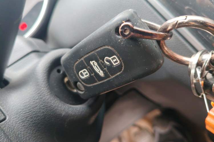 Used Peugeot 308 2014 Enjoy Edition Classic 1.6L Manual Fashion Model Vehicle Key