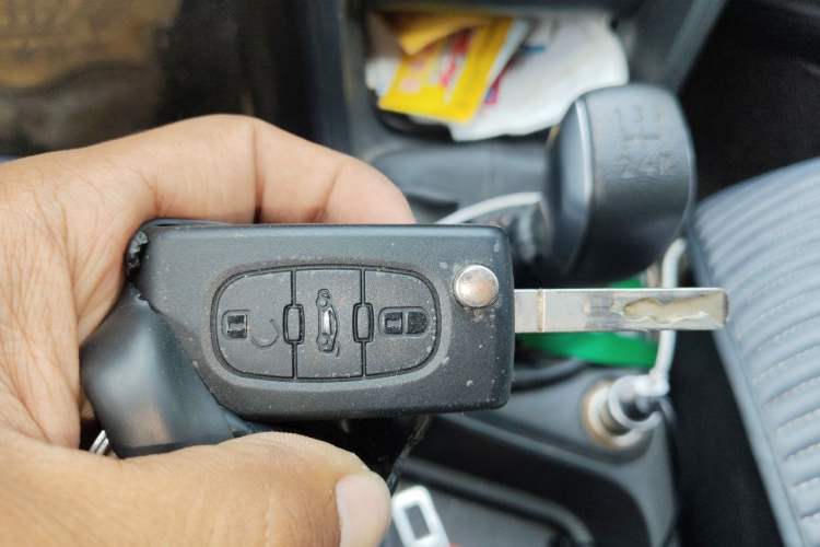Used Peugeot 308 2014 Enjoy Edition Classic 1.6L Manual YouShang Model Vehicle Key
