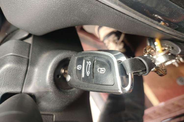 Used Peugeot 308 2014 Enjoy Edition Classic 1.6L Manual Fashion Model Vehicle Key