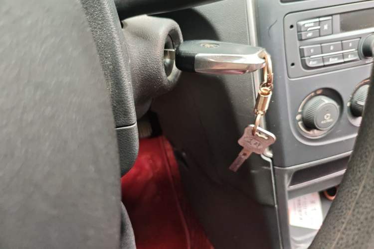Used Peugeot 308 2014 Enjoy Edition Classic 1.6L Manual YouShang Model Vehicle Key