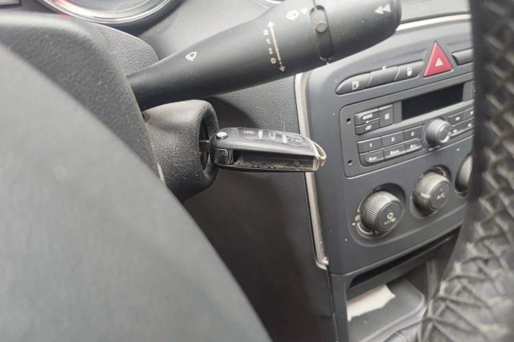 Used Peugeot 308 2014 Enjoy Edition Classic 1.6L Manual Fashion Model Vehicle Key