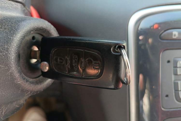 Used Peugeot 308 2014 Enjoy Edition Classic 1.6L Manual Fashion Model Vehicle Key