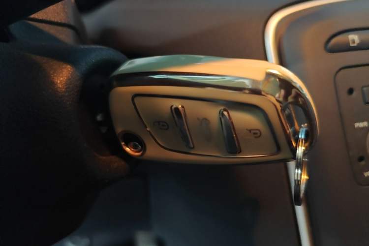 Used Peugeot 308 2014 Enjoy Edition Classic 1.6L Automatic Premium Model Vehicle Key