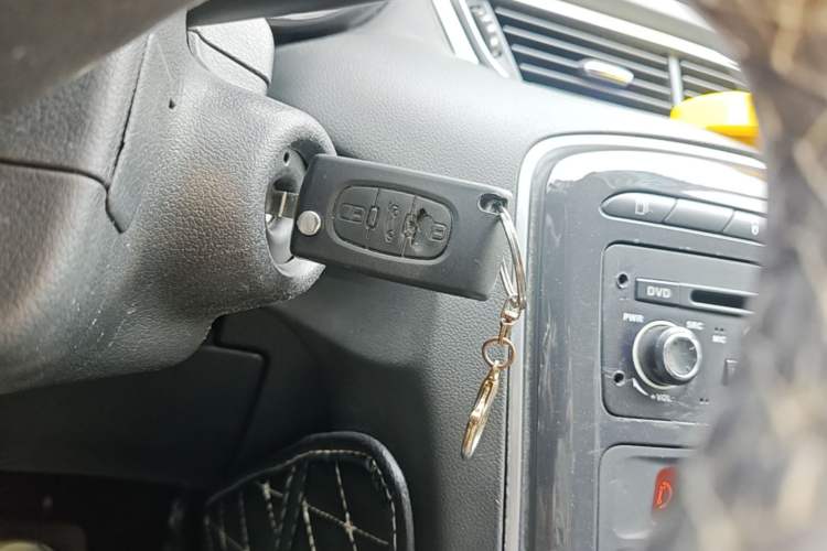 Used Peugeot 308 2014 Enjoyment Edition Classic 1.6L Automatic Fashion Model Vehicle Key