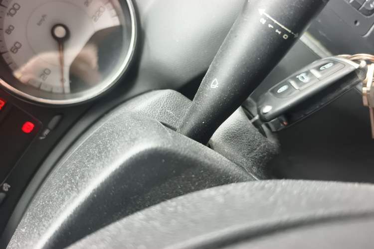 Used Peugeot 308 2014 Enjoy Edition Classic 1.6L Manual Fashion Model Vehicle Key