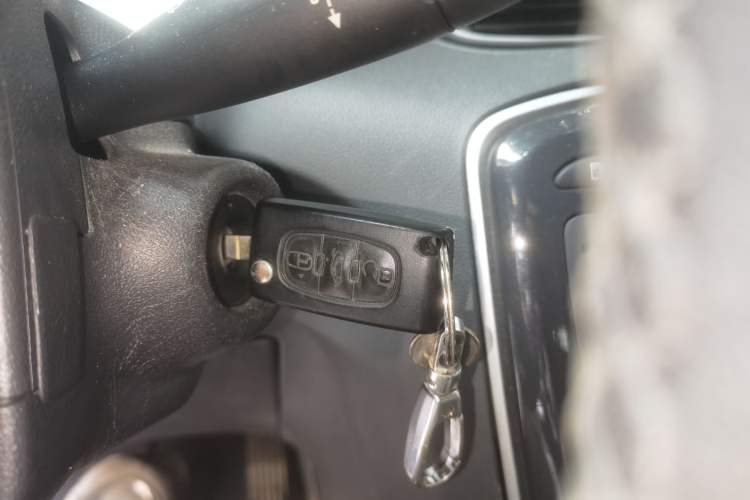 Used Peugeot 308 2014 Enjoyment Edition Classic 1.6L Automatic Fashion Model Vehicle Key