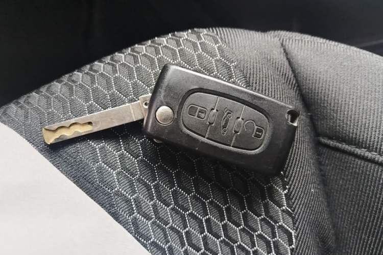 Used Peugeot 308 2014 Enjoy Edition Classic 1.6L Automatic Premium Model Vehicle Key