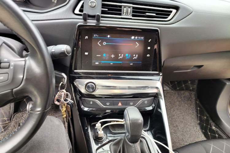 Used Peugeot 308 2016 1.6L Automatic Luxury Edition Audio And AC Panel