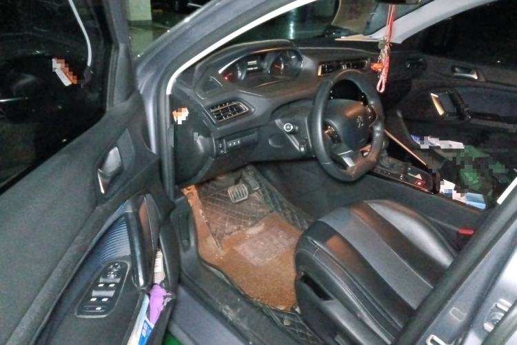 Used Peugeot 308 2016 350THP Automatic Prestige Edition Driver Seat