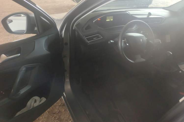 Used Peugeot 308 2016 1.6L Manual Fashion Edition Driver Seat