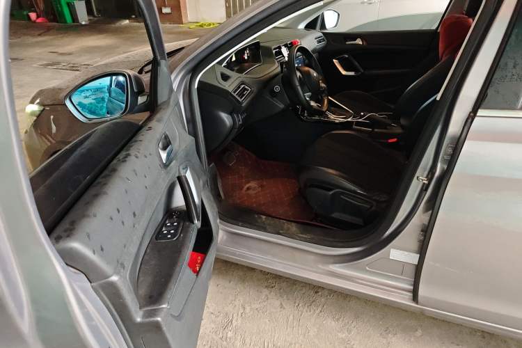 Used Peugeot 308 2016 1.6L Automatic Luxury Edition Driver Seat