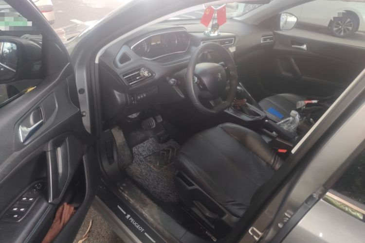 Used Peugeot 308 2016 1.6L Automatic Fashion Edition Driver Seat