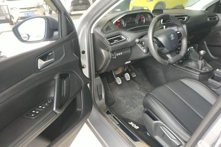 Used Peugeot 308 2016 1.6L Manual Fashion Edition Driver Seat