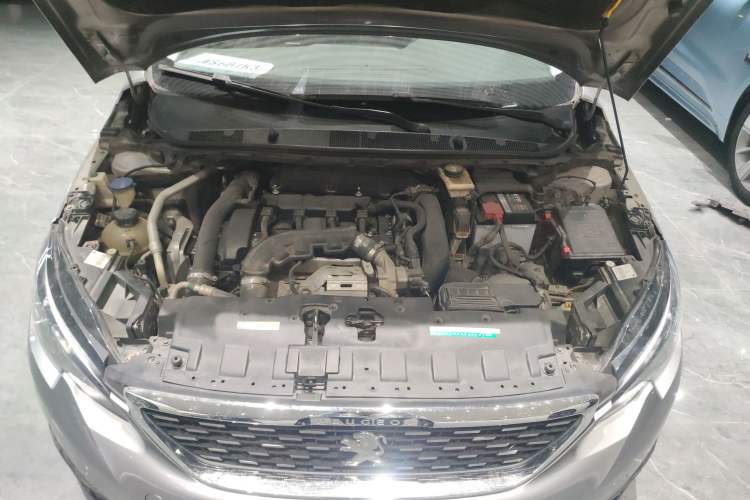 Used Peugeot 308 2016 350THP Automatic Prestige Edition Engine Bay