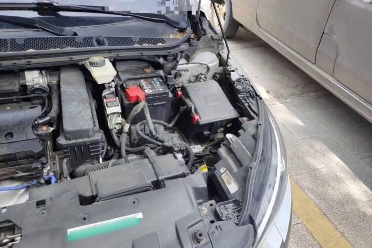 Used Peugeot 308 2016 1.6L Automatic Luxury Edition Engine Bay Left