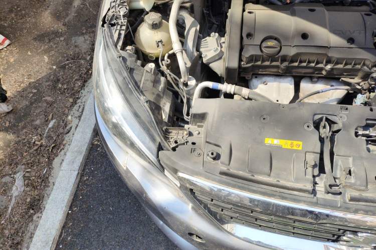 Used Peugeot 308 2016 1.6L Automatic Luxury Edition Engine Bay Right