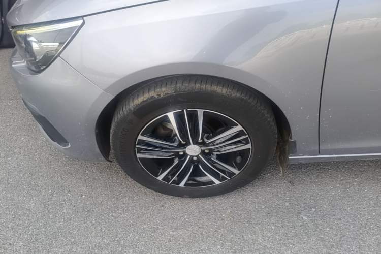 Used Peugeot 308 2016 1.6L Automatic Luxury Edition Exterior 4