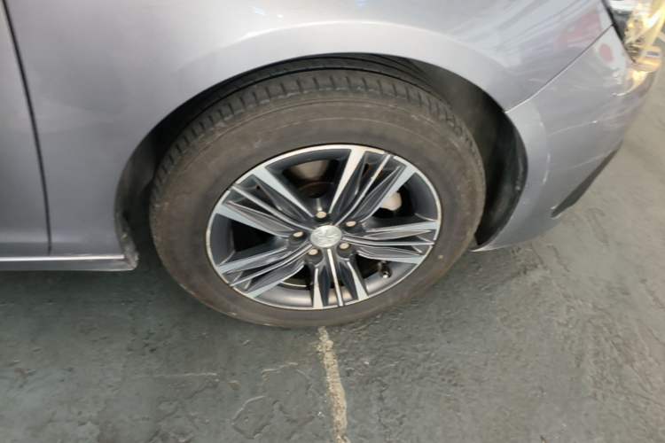 Used Peugeot 308 2016 1.6L Automatic Fashion Edition Exterior 5