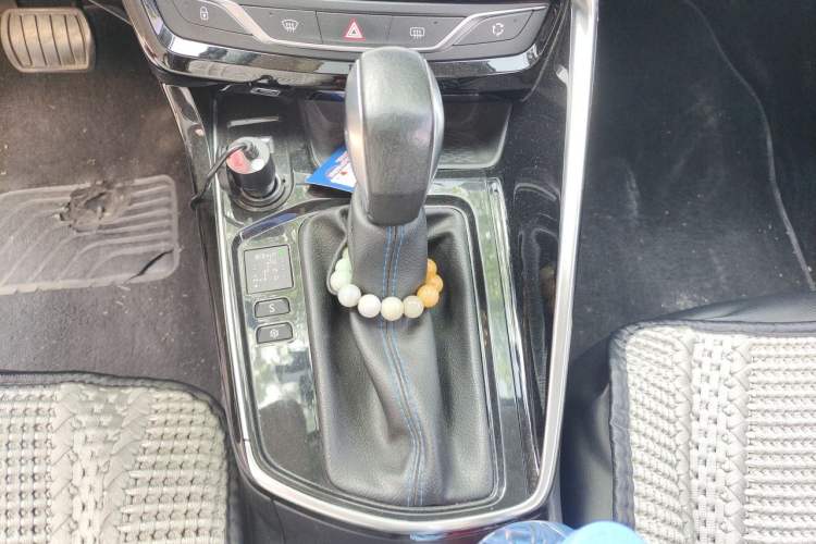Used Peugeot 308 2016 1.6L Automatic Luxury Edition Gear Lever
