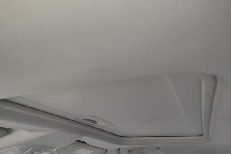 Used Peugeot 308 2016 1.6L Automatic Luxury Edition Headliner
