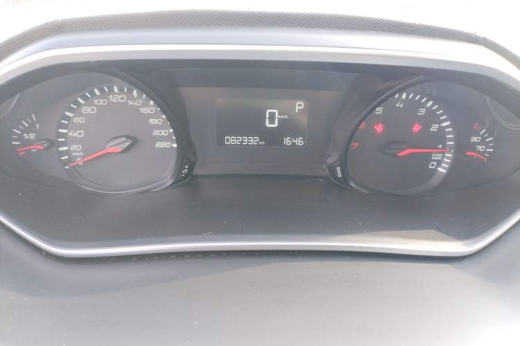 Used Peugeot 308 2016 1.6L Automatic Fashion Edition Instrument Cluster