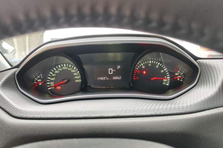 Used Peugeot 308 2016 1.6L Automatic Luxury Edition Instrument Cluster