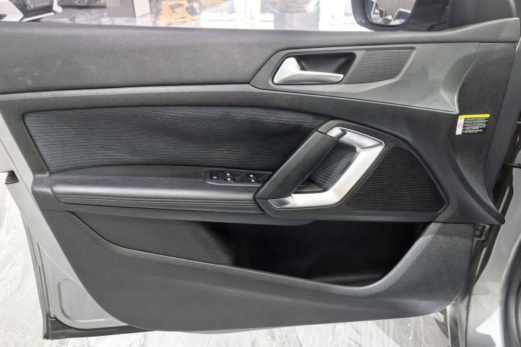 Used Peugeot 308 2016 350THP Automatic Prestige Edition Interior 12