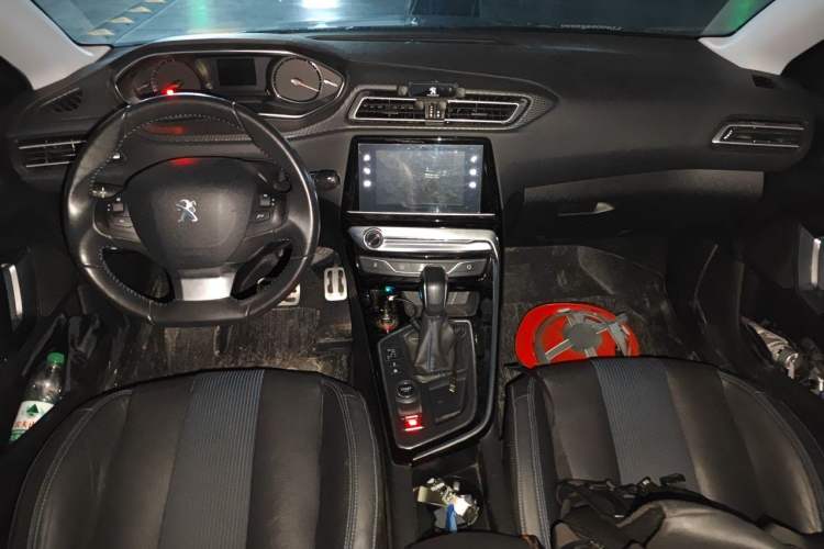 Used Peugeot 308 2016 350THP Automatic Prestige Edition Interior 2