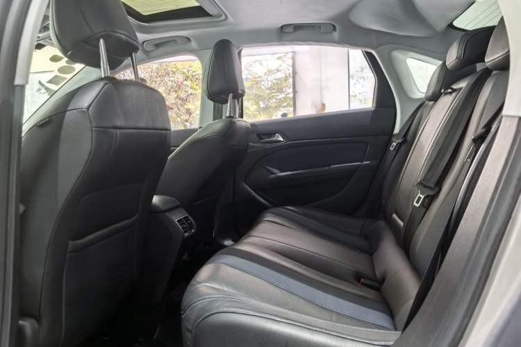 Used Peugeot 308 2016 350THP Automatic Prestige Edition Interior 2