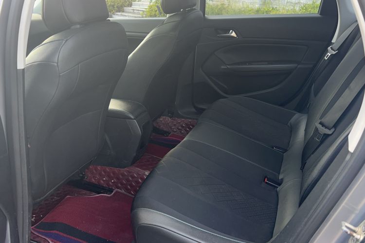 Used Peugeot 308 2016 1.6L Automatic Luxury Edition Interior 3