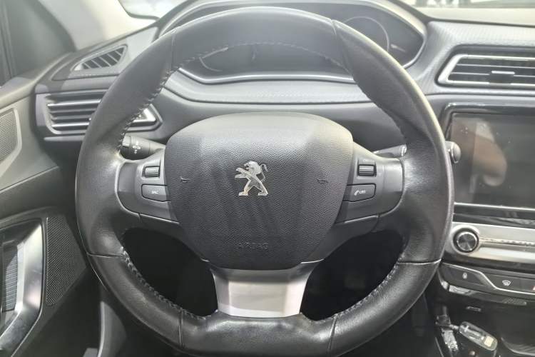 Used Peugeot 308 2016 350THP Automatic Prestige Edition Interior 4