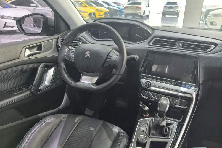Used Peugeot 308 2016 350THP Automatic Prestige Edition Interior 9