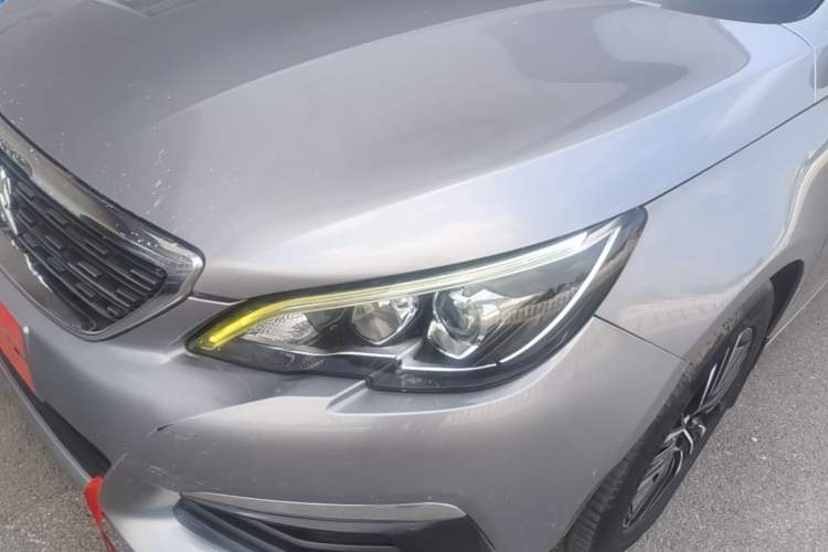 Used Peugeot 308 2016 1.6L Automatic Luxury Edition Left Front Headlight