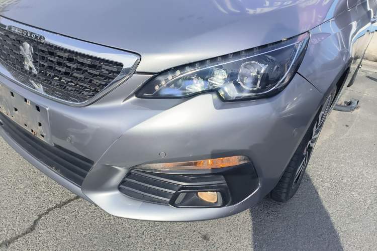 Used Peugeot 308 2016 350THP Automatic Prestige Edition Left Front Headlight