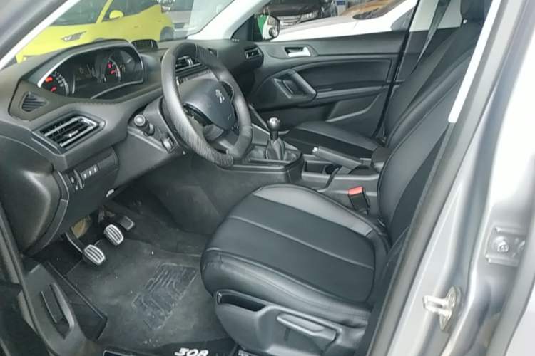 Used Peugeot 308 2016 1.6L Manual Fashion Edition Left Front Seat