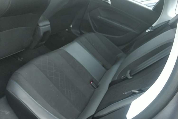 Used Peugeot 308 2016 1.6L Automatic Luxury Edition Left Rear Seat