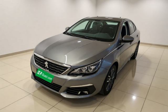 Ojetý Peugeot 308 2016 230THP Automatic Luxury Edition
