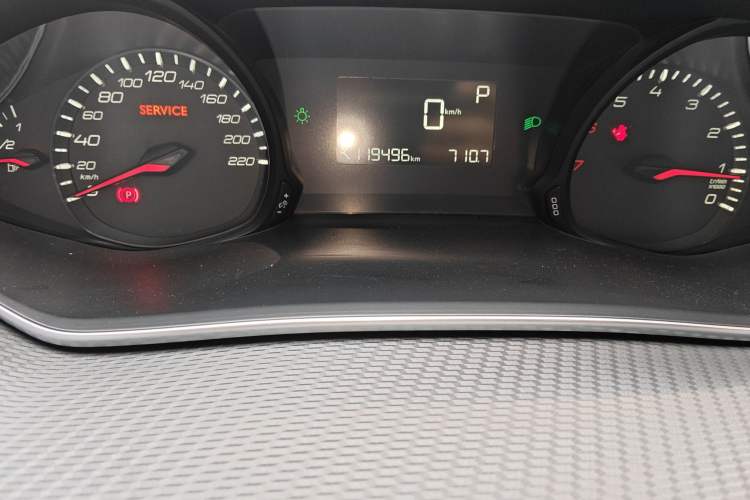 Used Peugeot 308 2016 1.6L Automatic Luxury Edition Odometer Close Up