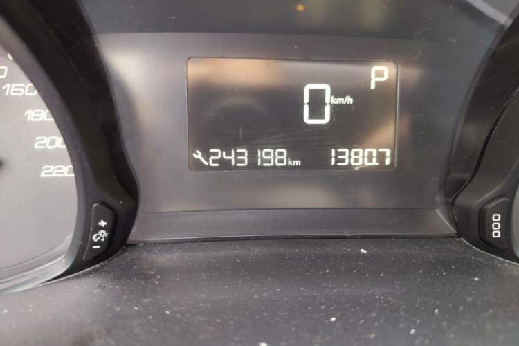 Used Peugeot 308 2016 1.6L Automatic Luxury Edition Odometer Close Up