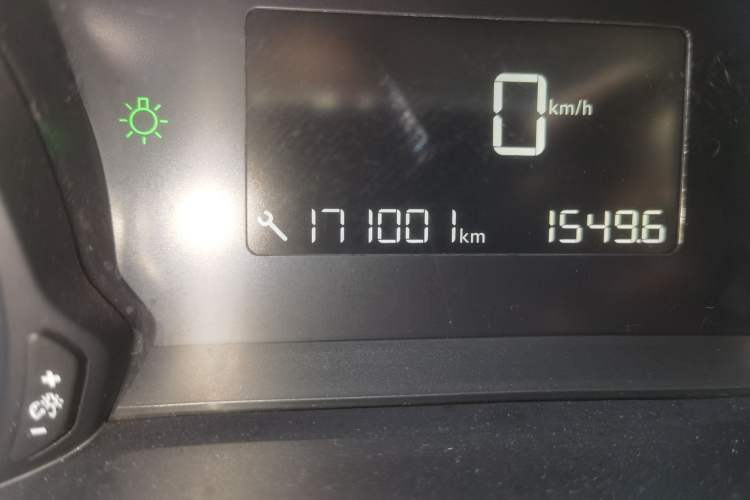 Used Peugeot 308 2016 1.6L Manual Fashion Edition Odometer Close Up