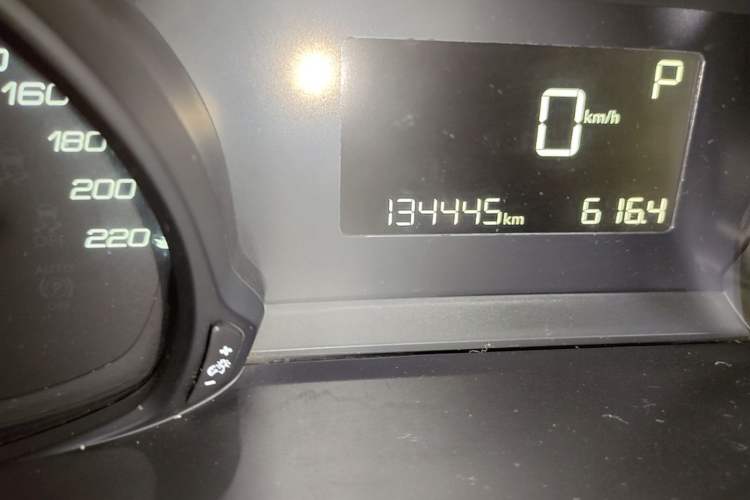 Used Peugeot 308 2016 230THP Automatic Luxury Edition Odometer Close Up